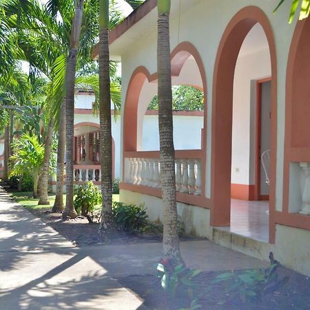 Hidden Paradise Resort Hotel Negril Exterior photo