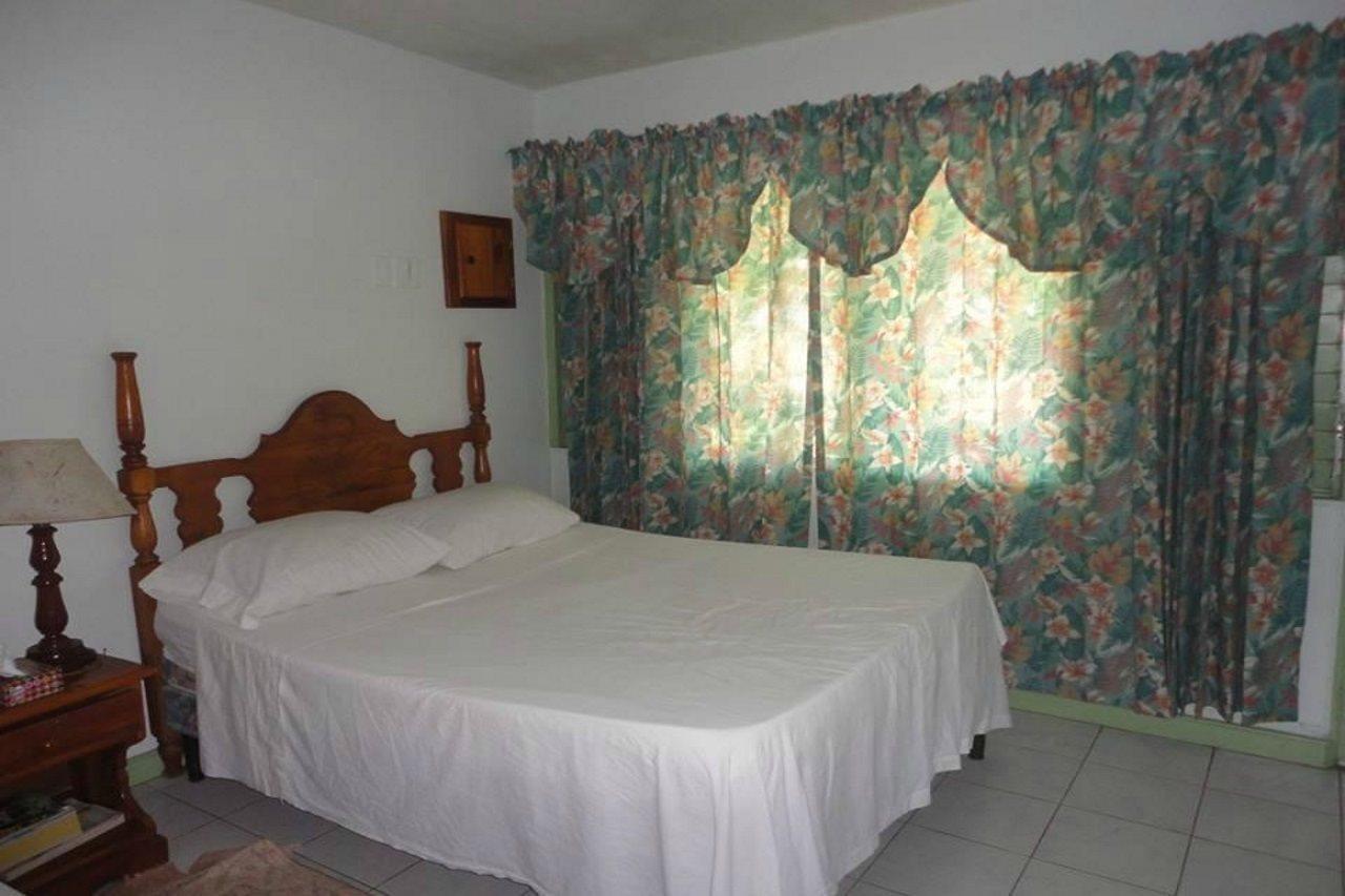 Hidden Paradise Resort Hotel Negril Exterior photo