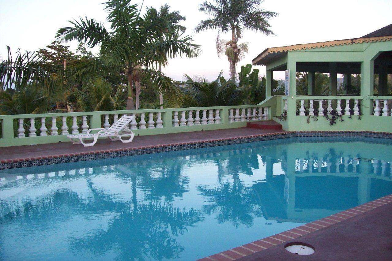 Hidden Paradise Resort Hotel Negril Exterior photo